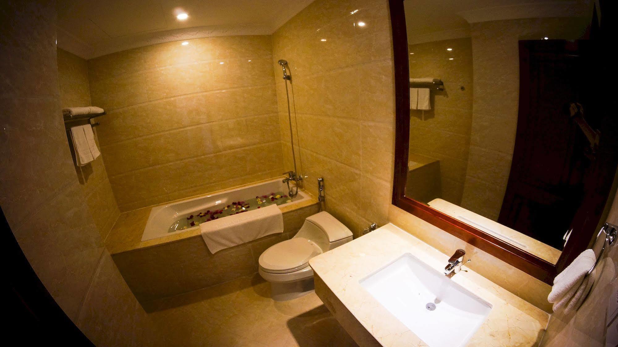 Nha Trang Palace Hotel Dış mekan fotoğraf